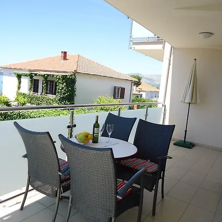Cavar * Trogir
